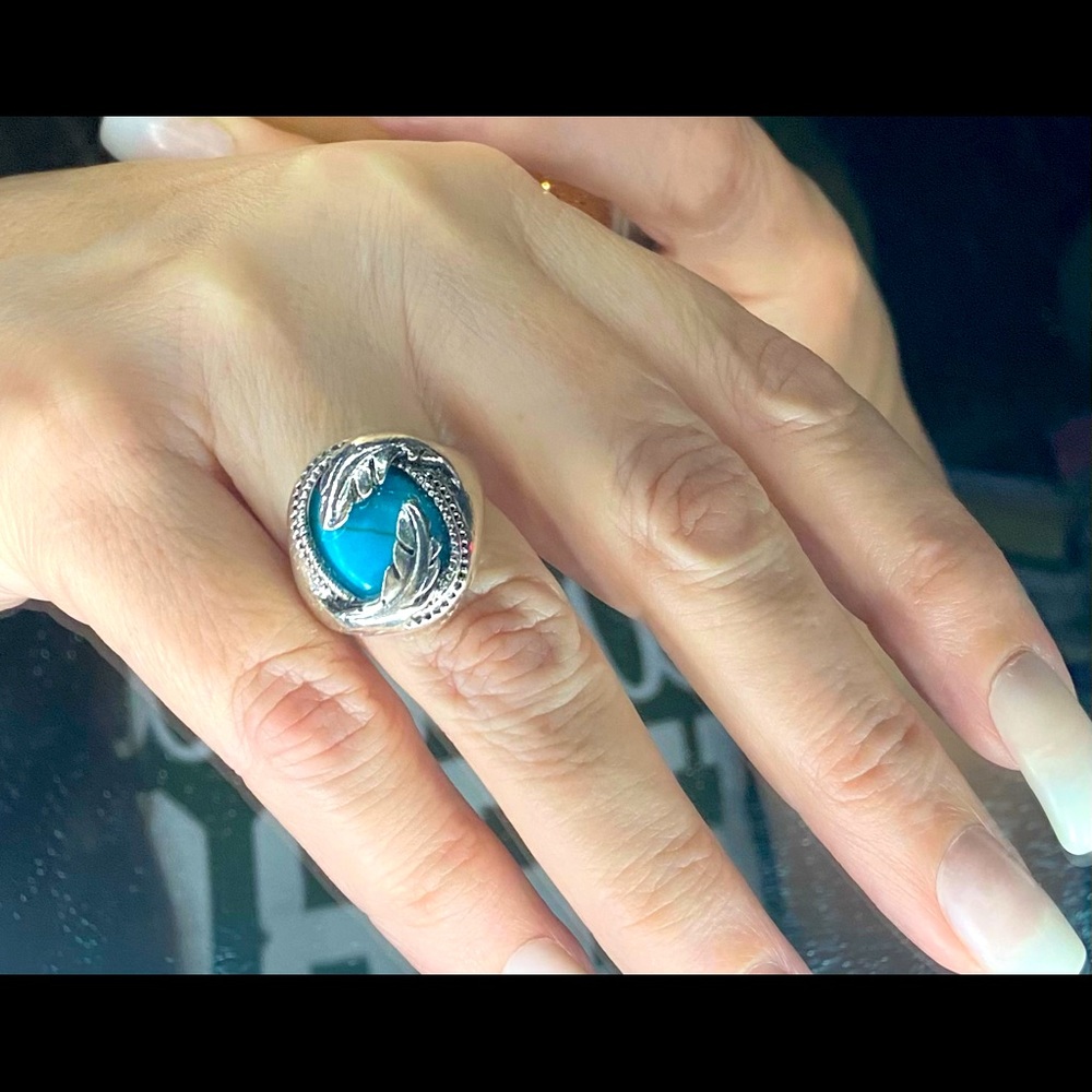 FREE SHIPPING NEWAntique Silver Natural Turquoise